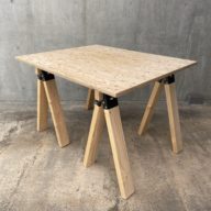 24mm合板と斜め足の作業台 or 什器