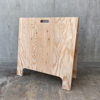 立看板　24mm合板 (高さ82cm幅80cm)